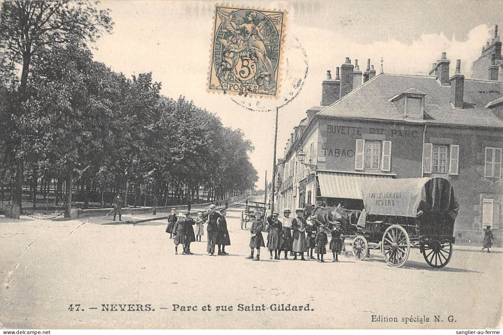 CPA 58 NEVERS / PARC ET RUE SAINT GILDARD - Other & Unclassified