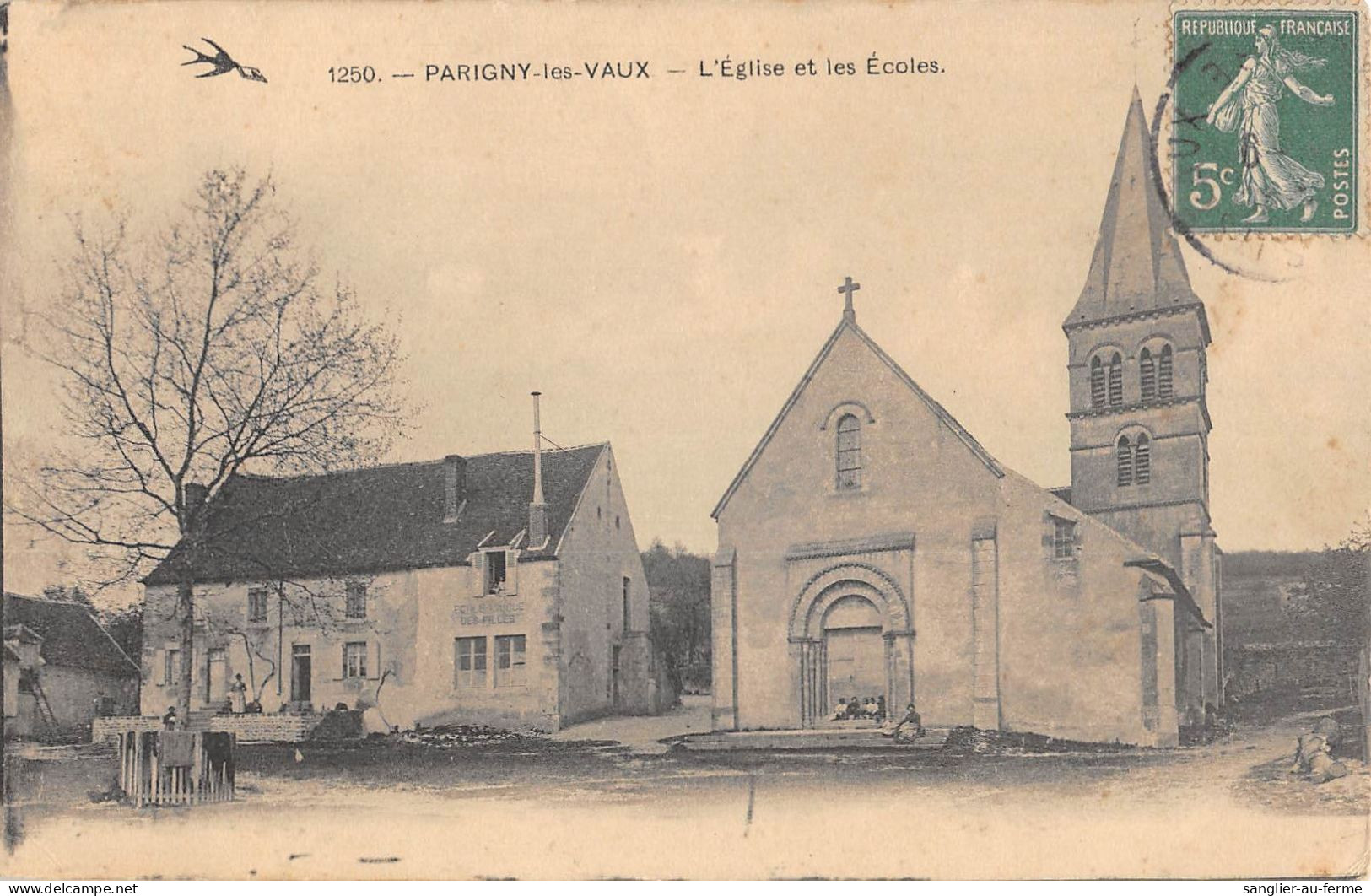 CPA 58 PARIGNY LES VAUX / EGLISE ECOLES - Other & Unclassified