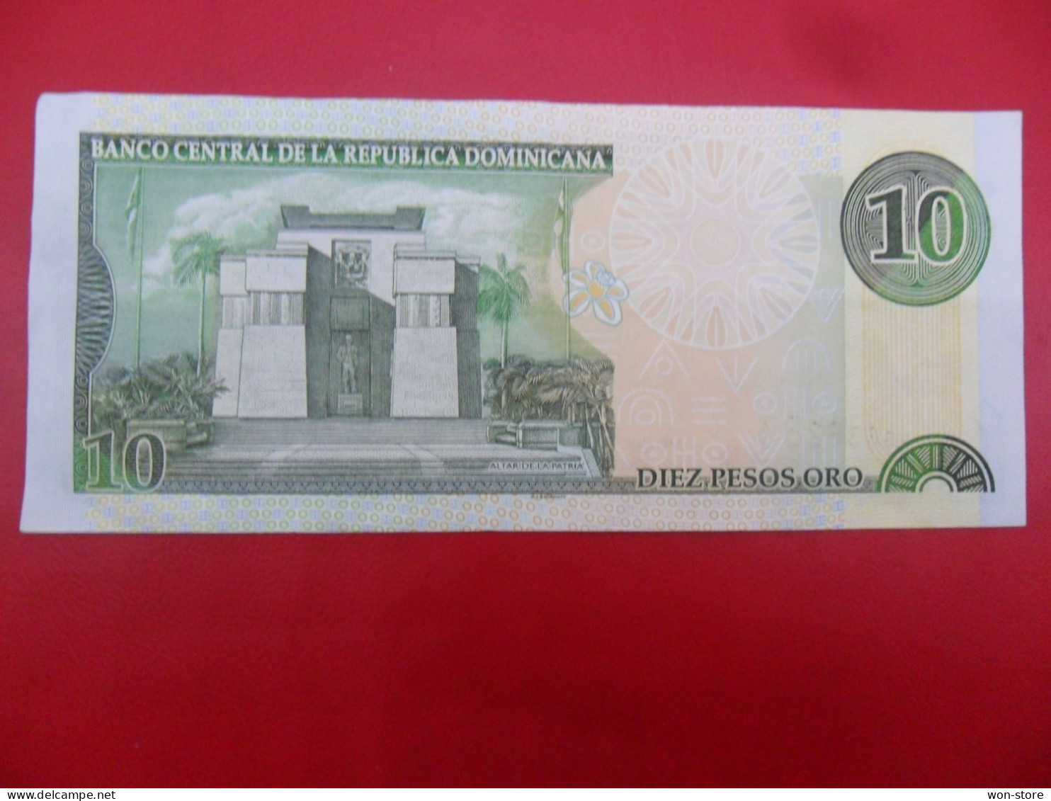 3992 - Dominican Republic 10 Pesos Oro 2000 - Dominicaine