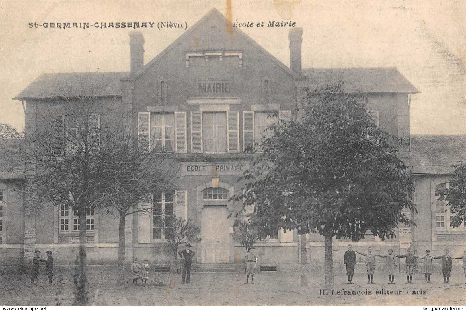 CPA 58 SAINT GERMAIN CHASSENAY / ECOLE ET MAIRIE - Other & Unclassified