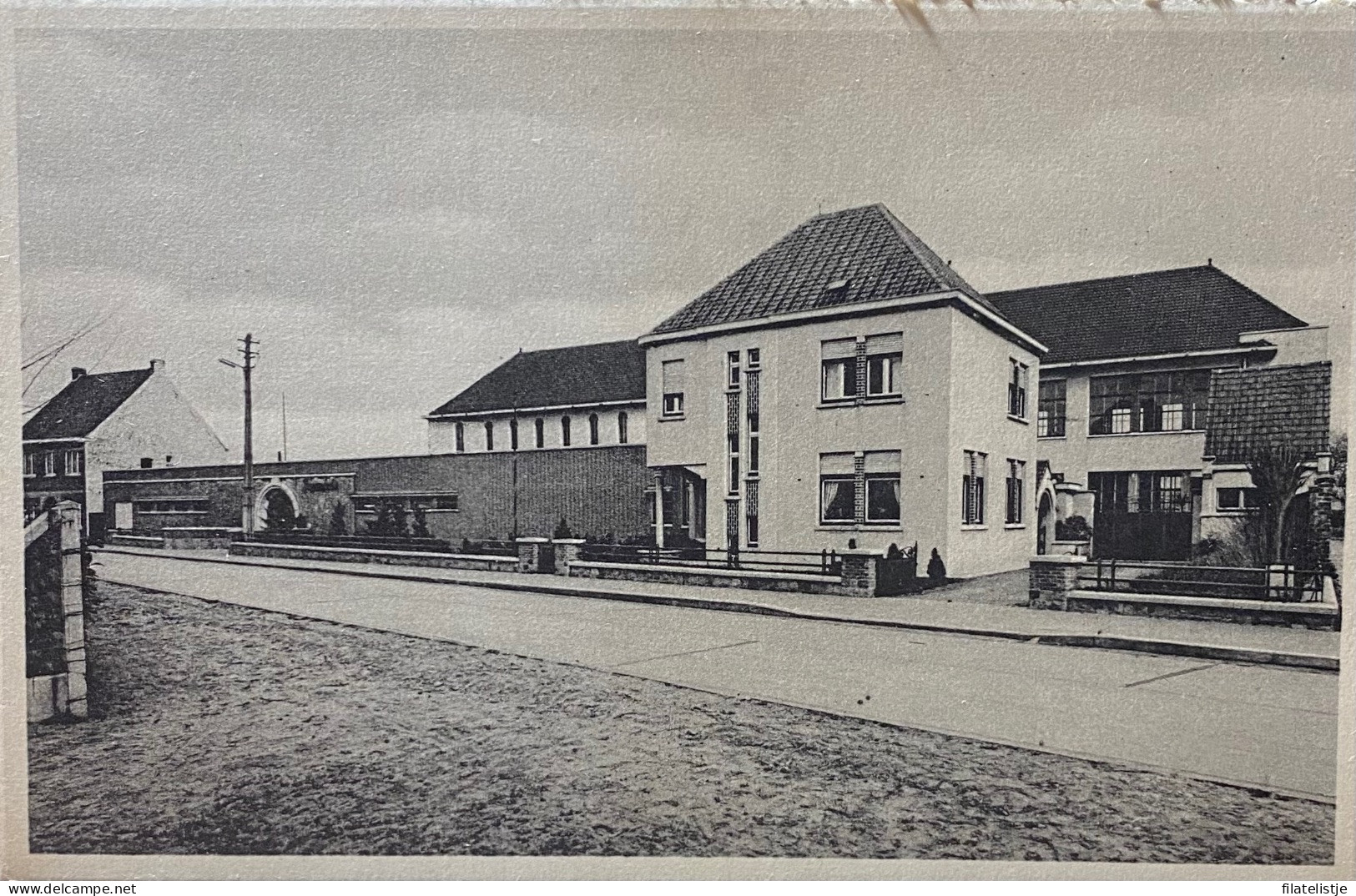 Deerlijk.  Gemeente Jongensschool Met Bestuurdershuis - Deerlijk