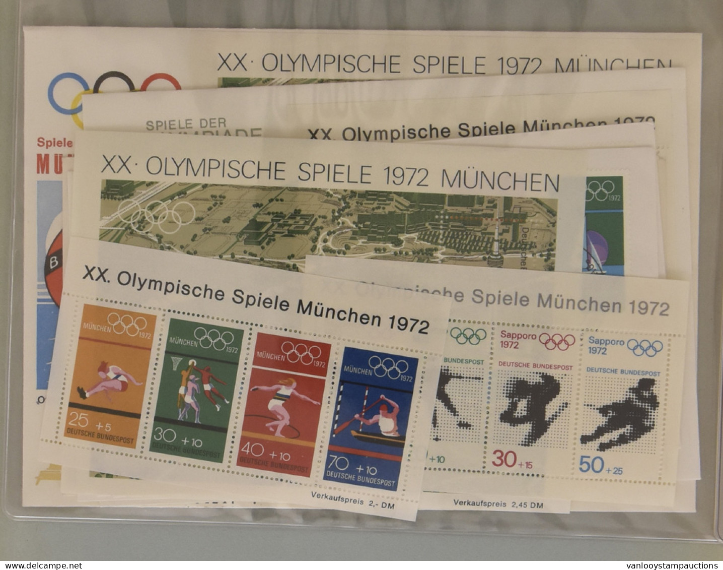 **/*/0 Olympische Spelen En Diverse Sporten, Samenstelling In 2 Insteekboeken + Mapje, Zm/m - Otros & Sin Clasificación