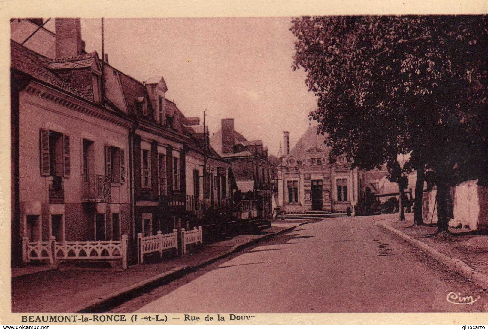 Beaumont La Ronce Rue De La Douve - Beaumont-la-Ronce