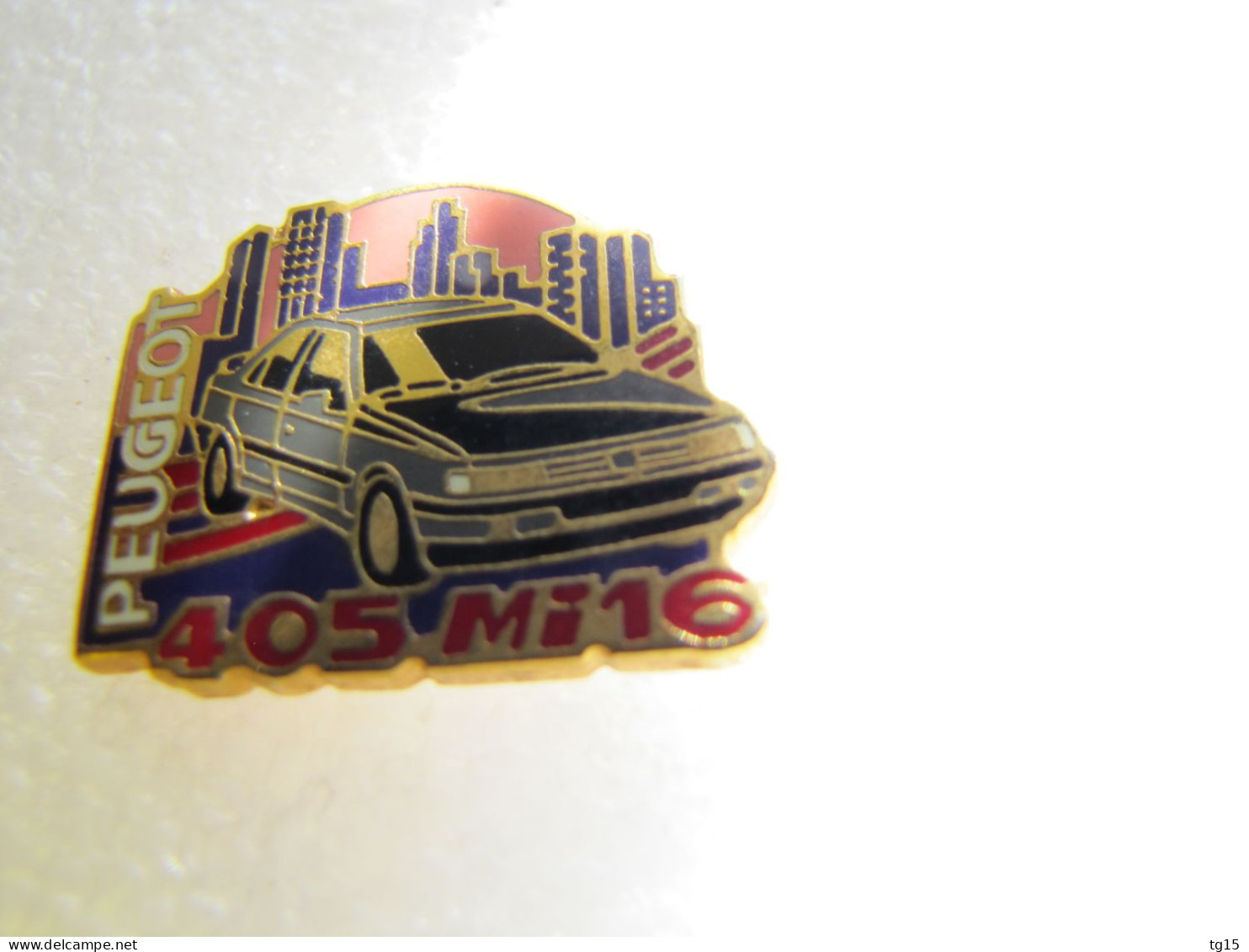 PIN'S    PEUGEOT 405 MI 16  Zamak HELIUM - Peugeot