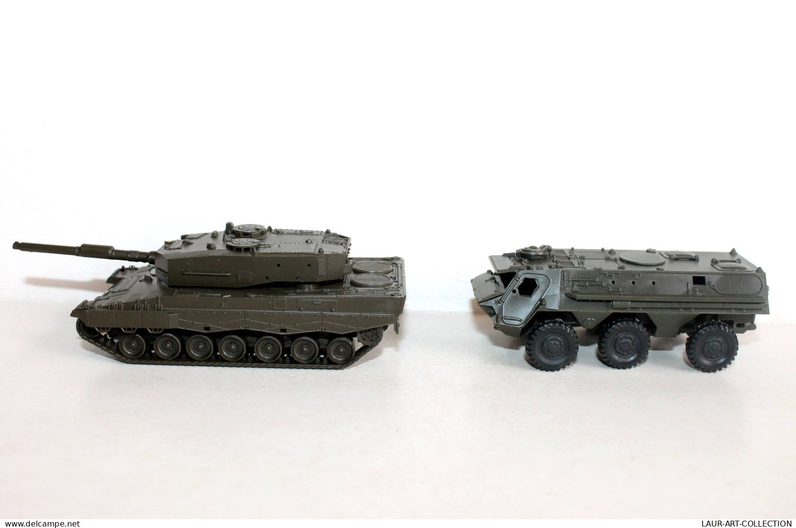 ROCO MINITANKS HO N°329 LEOPARD 2 CHAR COMBAT + N°306 TPZ1 CHAR BLINDE TRANSPORT - MODELE REDUIT MILITAIRE (1712.4) - Chars