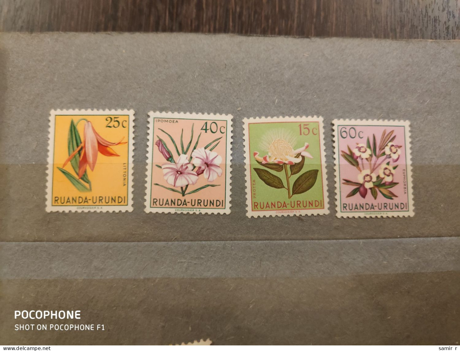 1953  Rwanda Urundi	Flowers (F41) - Ongebruikt