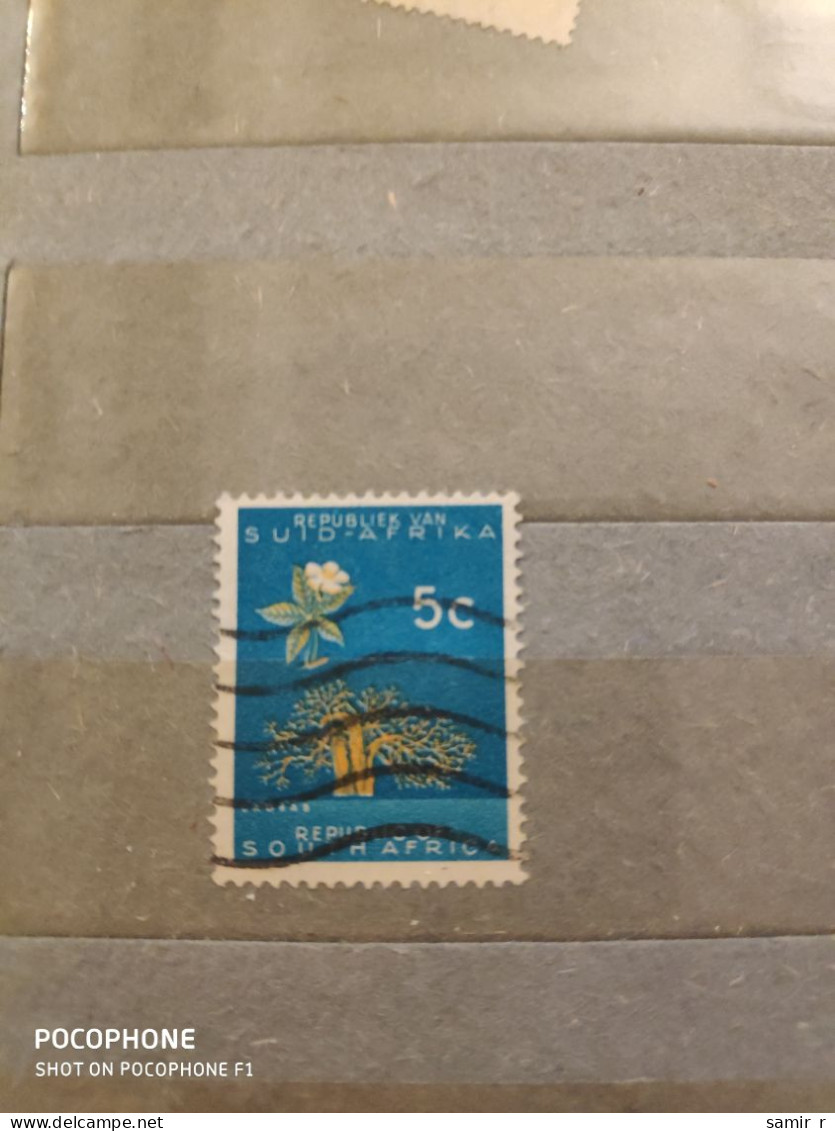 South Africa	Flowers (F41) - Used Stamps
