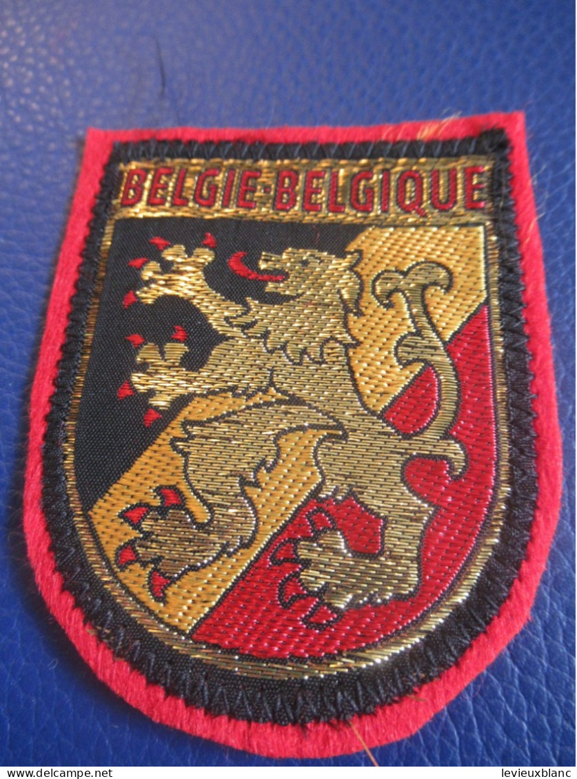 Ecusson Tissu Ancien /BELGIE -BELGIQUE/Avec Armoiries//Vers 1970-1990        ET525 - Blazoenen (textiel)