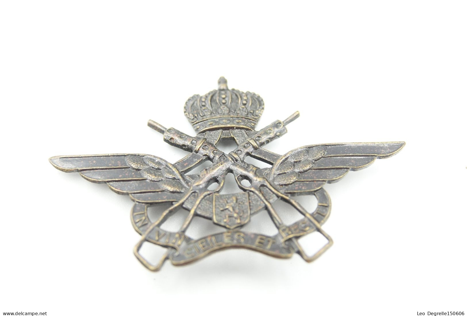 Militaria - INSIGNIA : Cap Badge Kepie : Luchtmacht Korporaal Para Force Protection & Predecessors - België Belgium - Autres & Non Classés