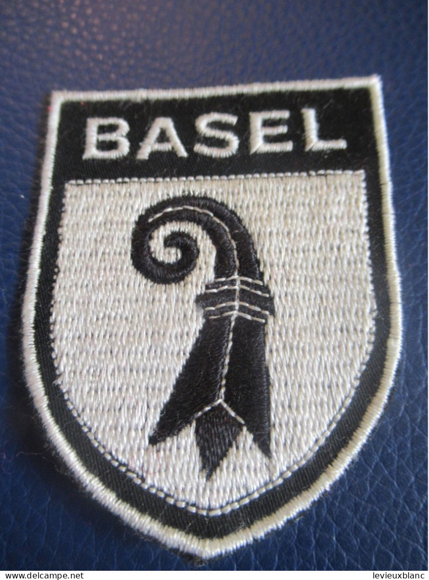 Ecusson Tissu Ancien /BASEL / Bâle/ Canton De Genève  /Vers 1970-1990        ET530 - Escudos En Tela