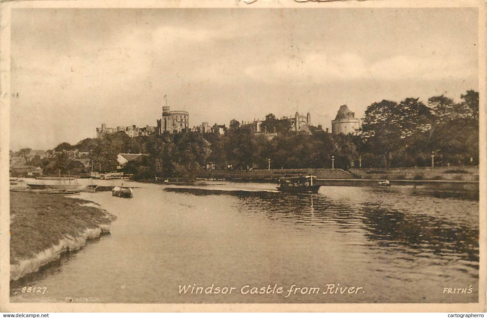 United Kingdom England Windsor Castle From River - Windsor Castle
