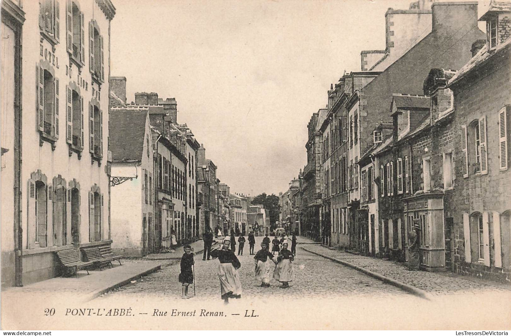 FRANCE - Pont L'Abbé - Rue Ernest Renan - LL - Carte Postale Ancienne - Pont L'Abbe