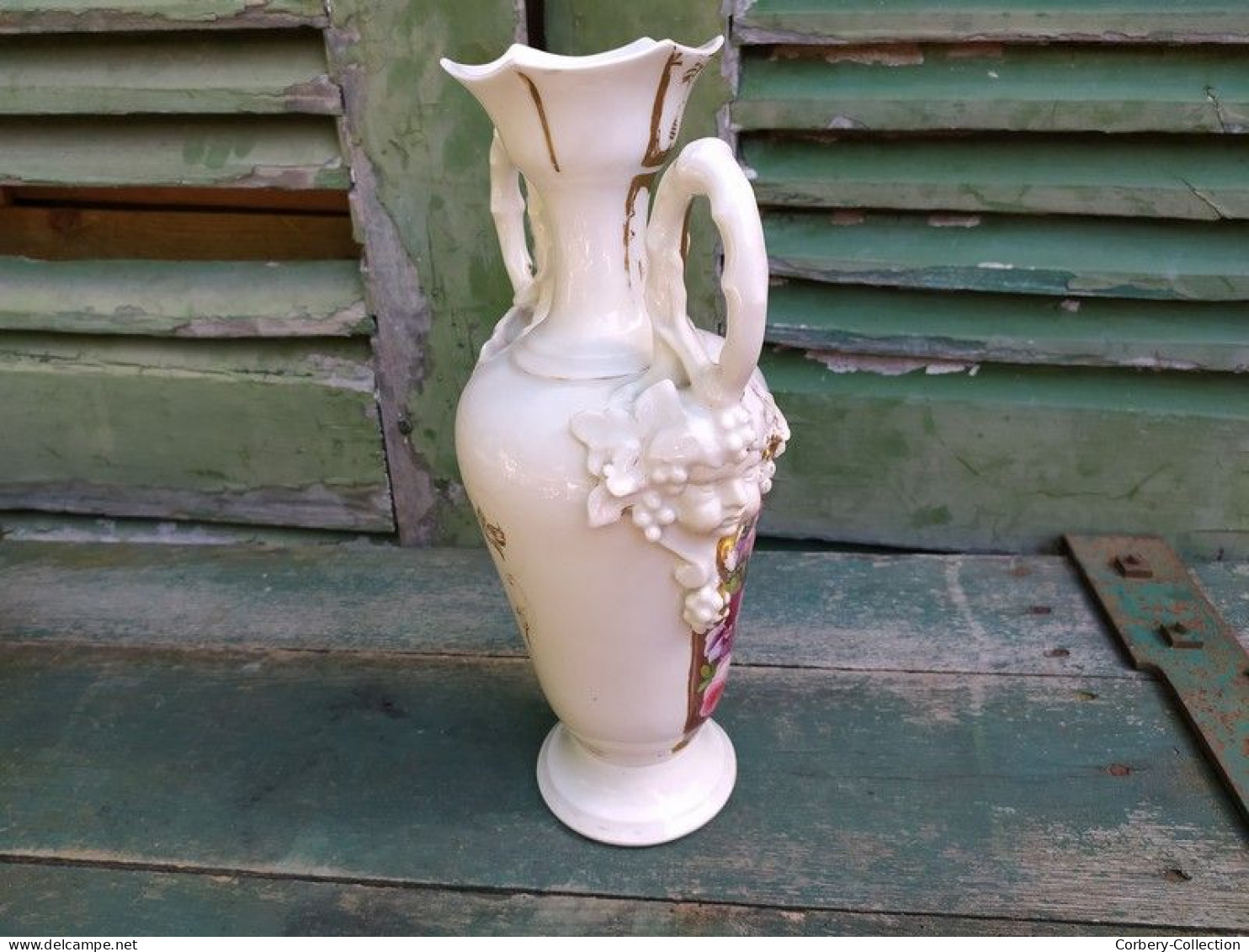Ancien Vase Porcelaine de Paris Anses Têtes de Chérubins / Amours Angelots Anges