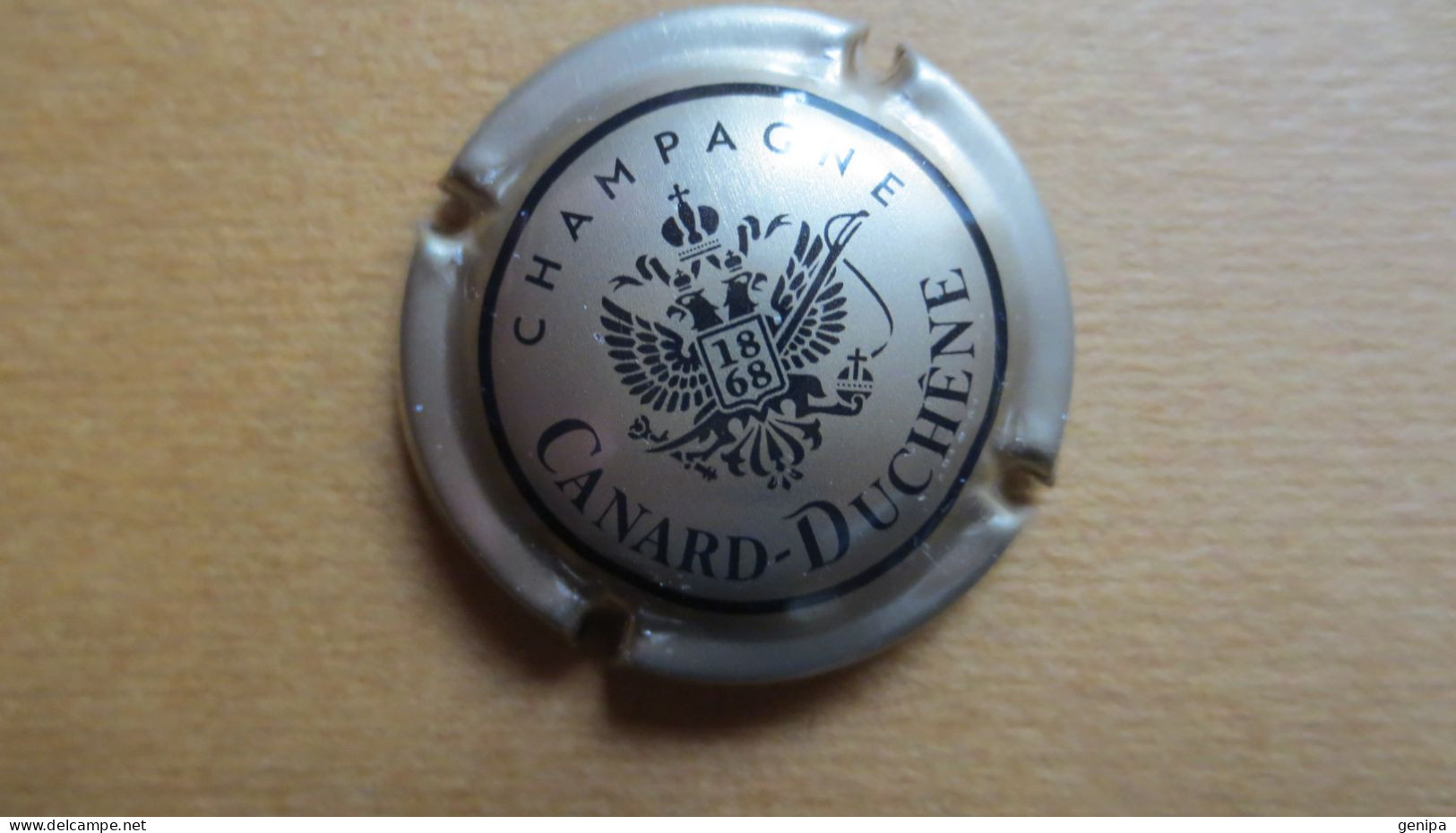 CAPSULE CHAMPAGNE CANARD DUCHEBNE. Bronze Et Noir - Canard Duchêne