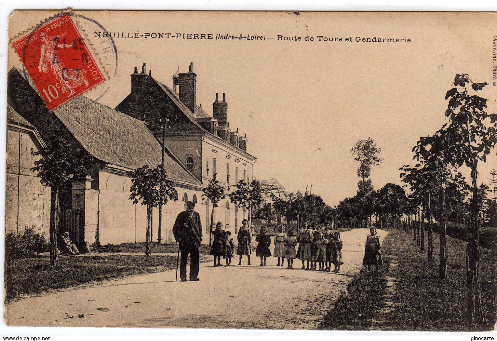 Neuillé Pont Pierre Route De Tours Et Gendarmerie - Neuillé-Pont-Pierre