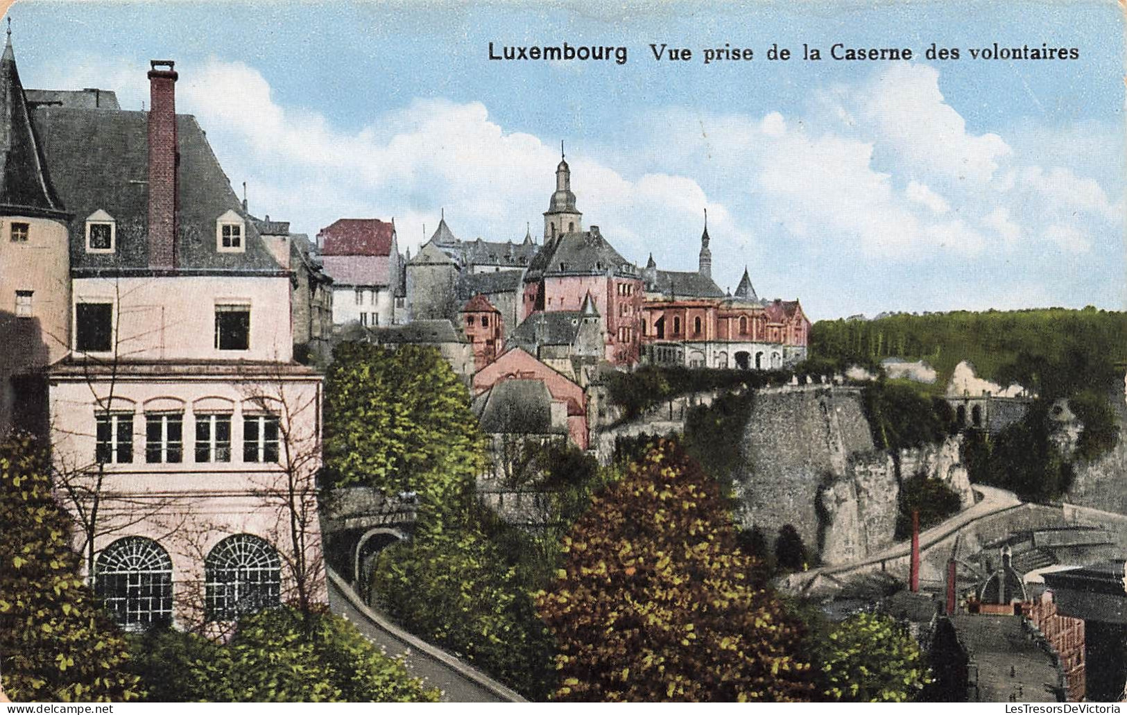 LUXEMBOURG - Vue Prise De La Caserne Des Volontaires - Colorisé - Carte Postale Ancienne - Luxemburgo - Ciudad