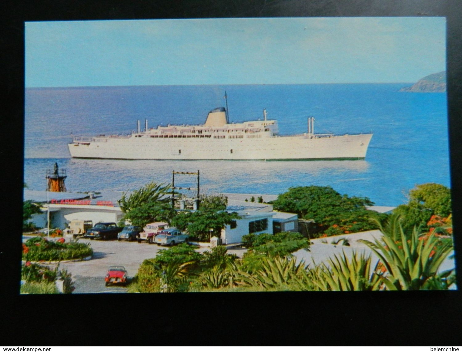 VICTORIA         ENTERING THE HARBOR IN ST THOMAS   ILES VIERGES - Virgin Islands, US