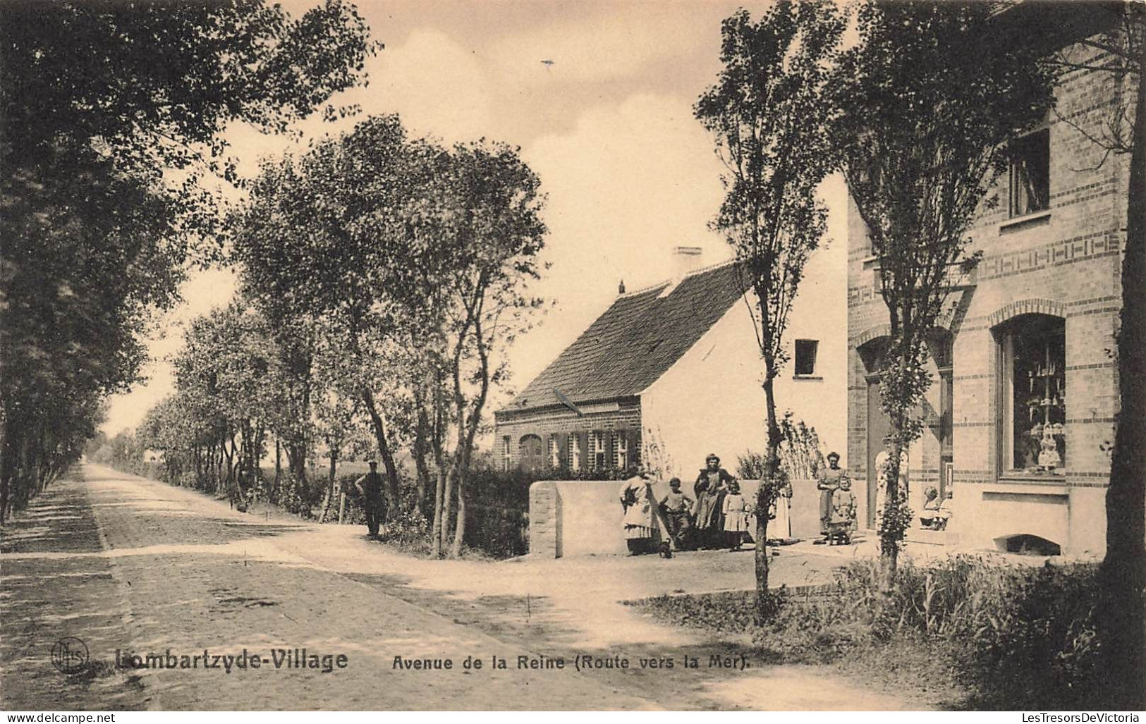 BELGIQUE - Ostende - Lombartzyde Village - Avenue De La Reine - Carte Postale Ancienne - Oostende