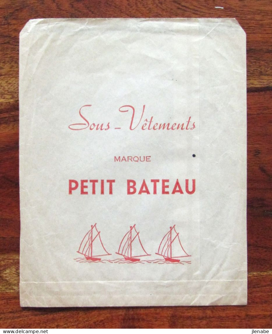 Pub Ancienne Pour La Marque " Petit Bateau " - Kleidung & Textil