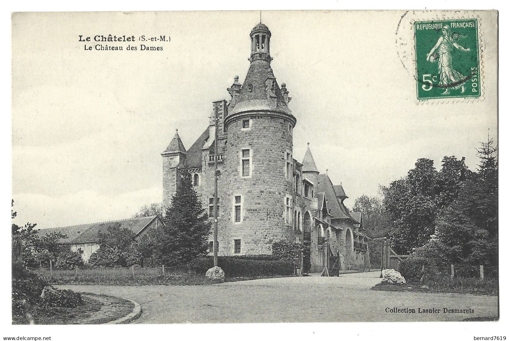 77     Le Chatelet   En Brie -  Le Chateau Des Dames - Le Chatelet En Brie