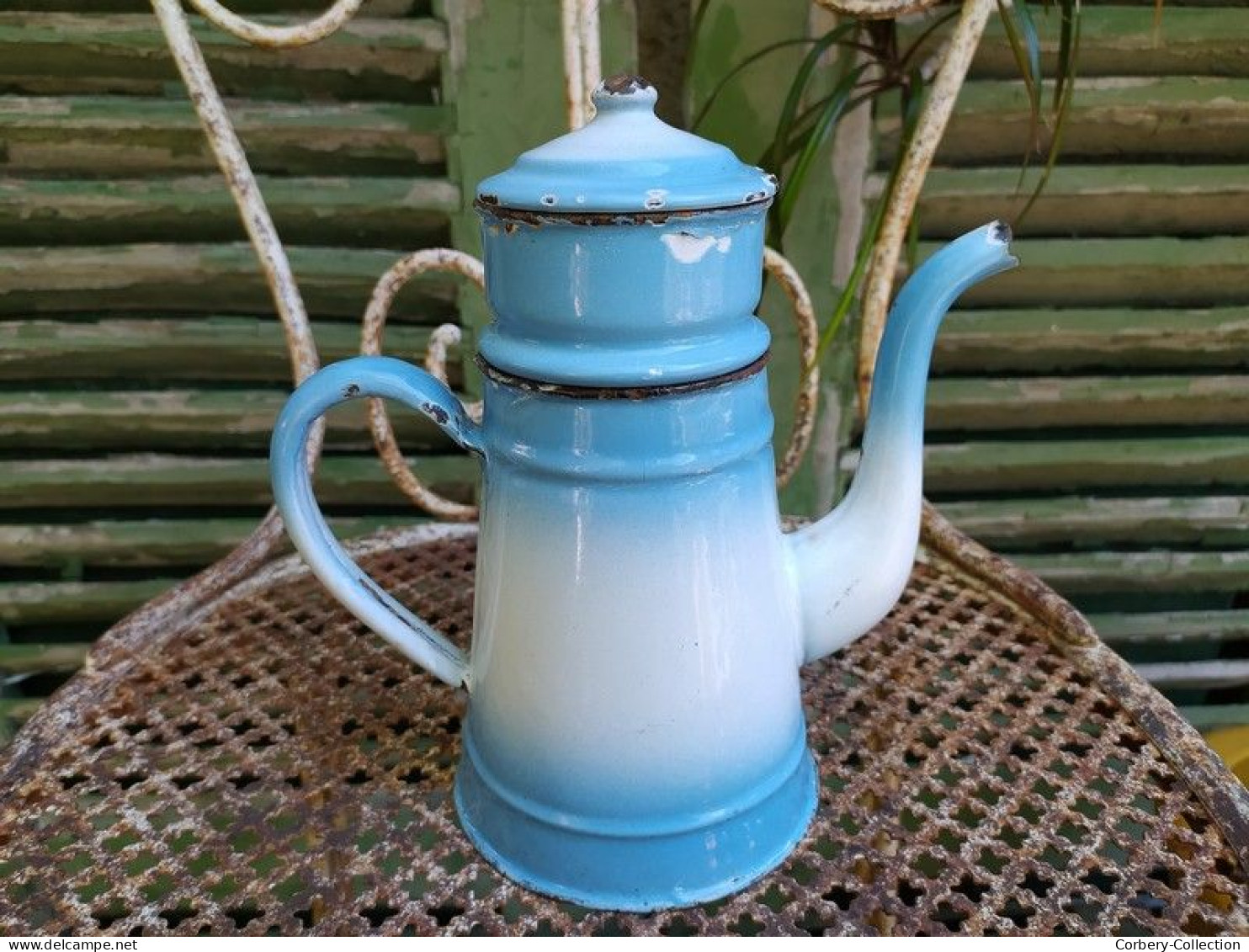 Ancienne Petite Cafetière Émaillée Bleu Dégradé (Petit Modèle) - Andere & Zonder Classificatie