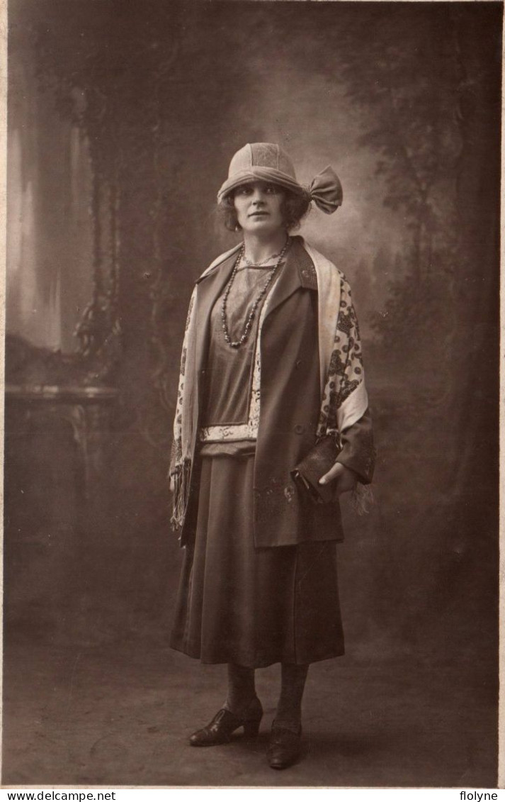 Mode - Carte Photo - Femme En Belle Tenue Et Chapeau - Moda