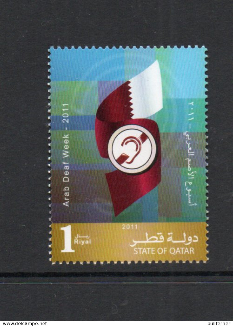 MEDICINE - QATAR -selection Inc 2004 RED CRESCENT PAIR,,2011 DEAF WEEK  MINT NEVER HINGED - Drogen