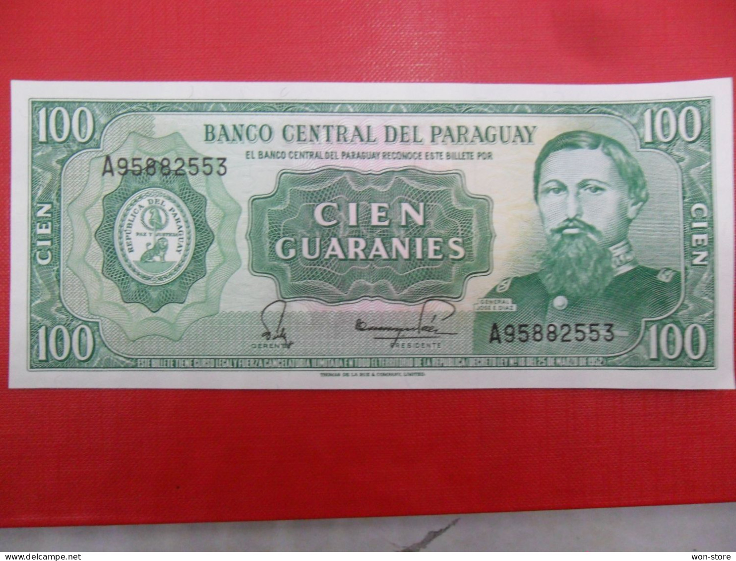4465 - Paraguay 100 Guaranies 1982 - Paraguay