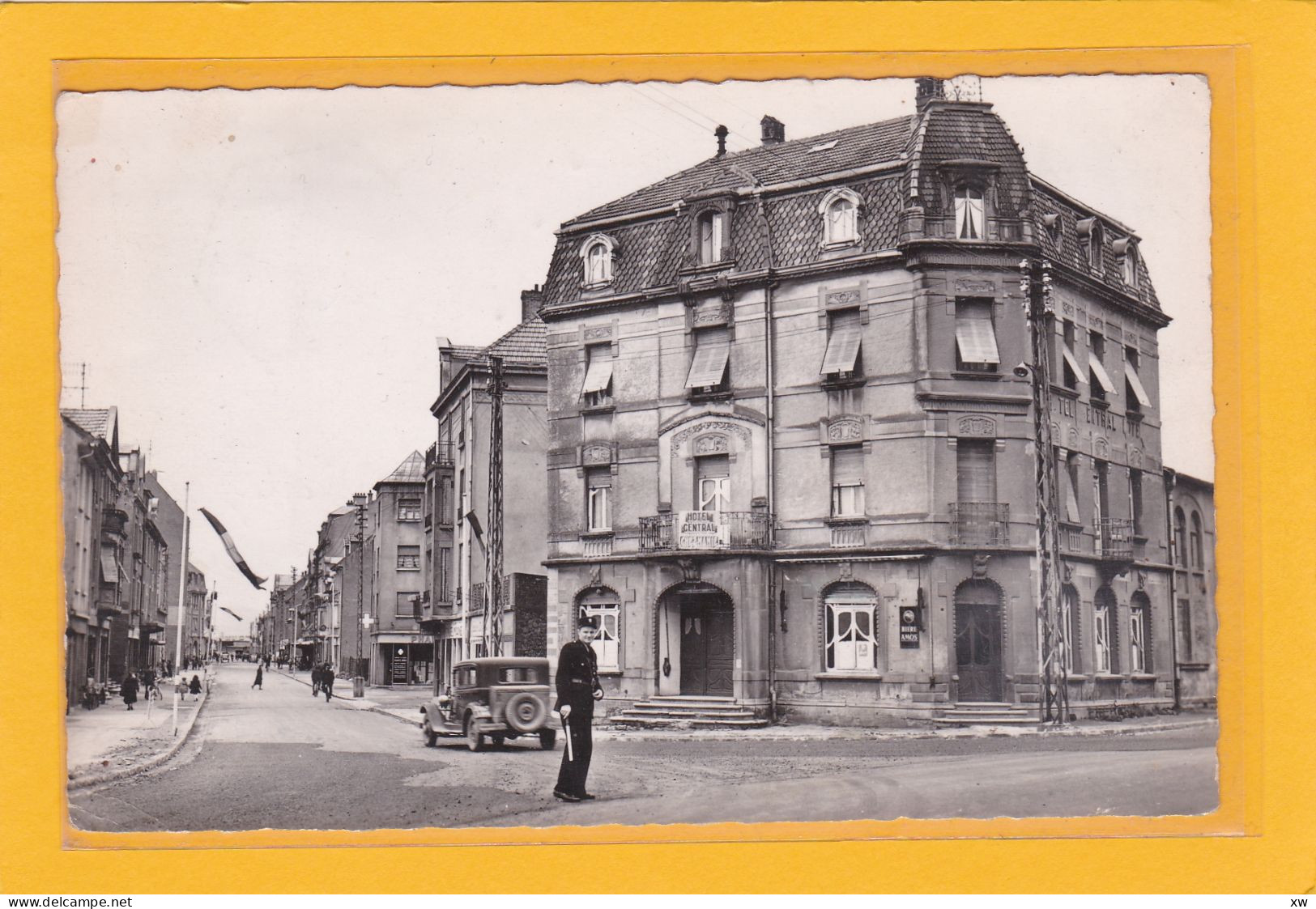 HAGONDANGE -57- CPSM - Rue De La Gare - Animation - A 5746/47 - Hagondange