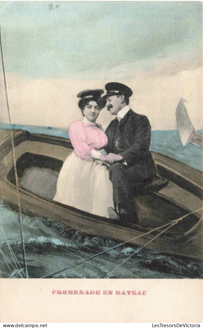 COUPLE - Promenade En Bateaux - Colorisé - Carte Postale Ancienne - Paare