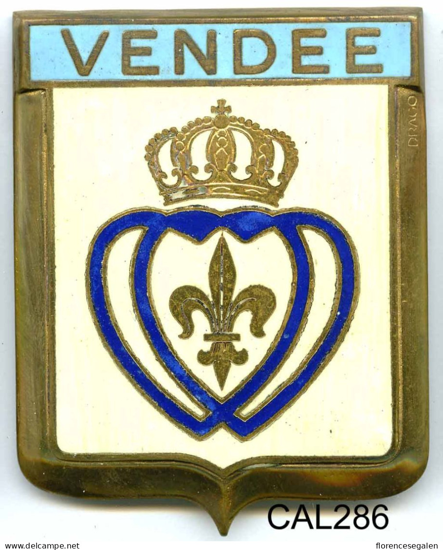 CAL286 - PLAQUE CALANDRE AUTO - VENDEE - Enameled Signs (after1960)