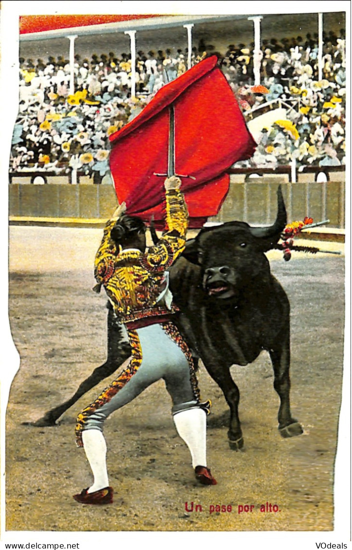 Thème - Recuerdo De La Corrida De Toros - Un Pase Por Alto - Corrida