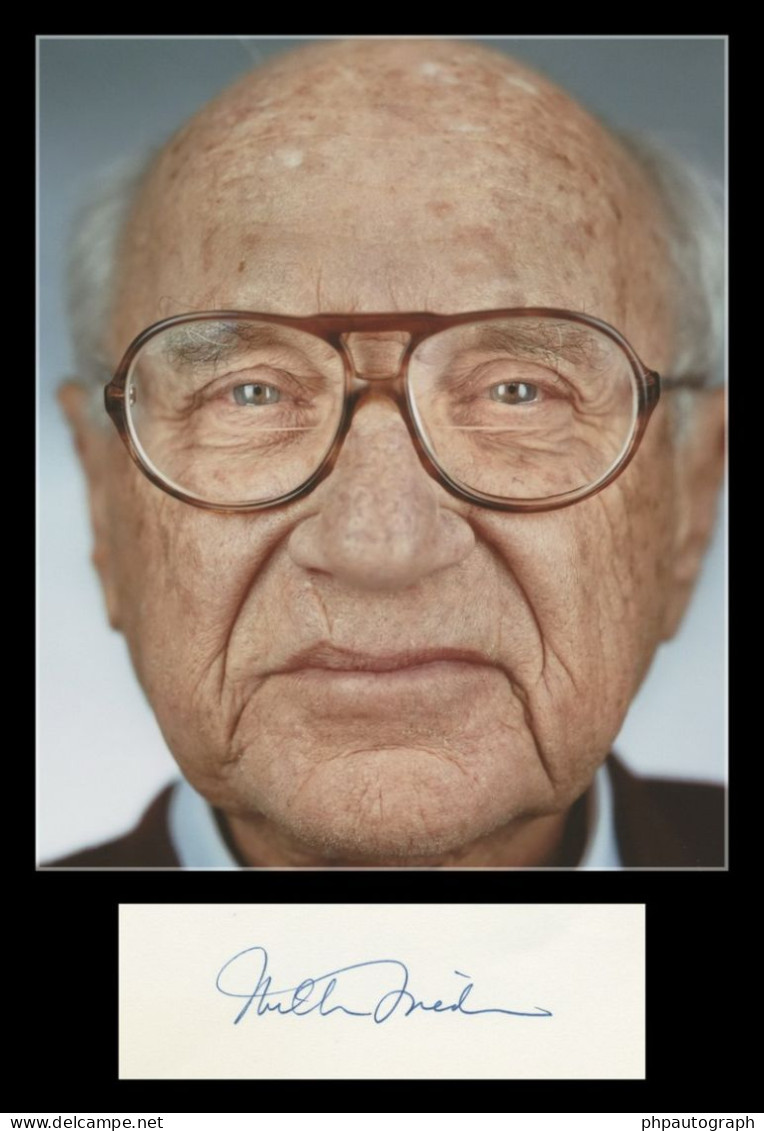Milton Friedman (1912-2006) - Economist - Signed Card + Photo - 1976 - Nobel - Inventors & Scientists
