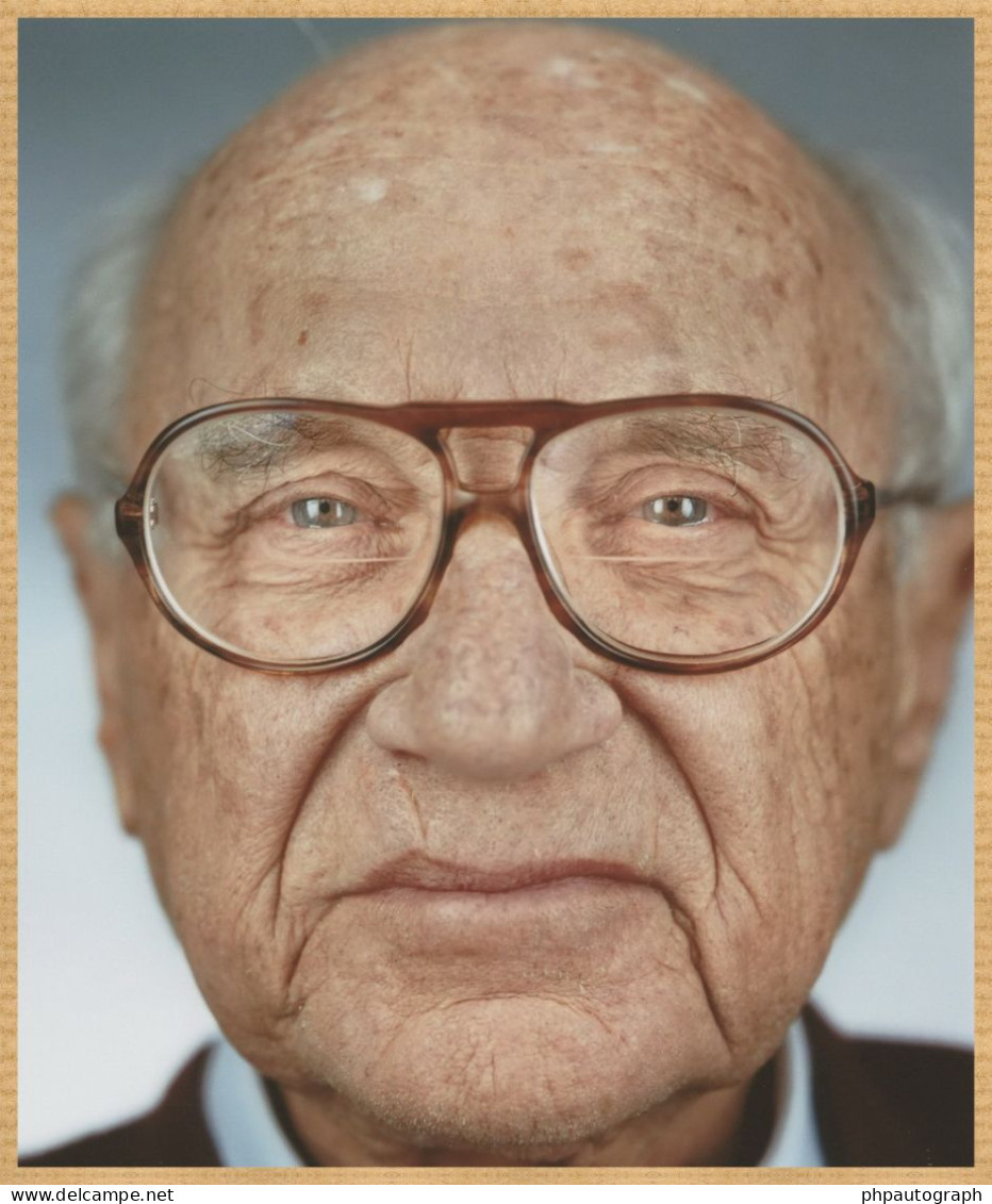 Milton Friedman (1912-2006) - Economist - Signed Card + Photo - 1976 - Nobel - Inventors & Scientists