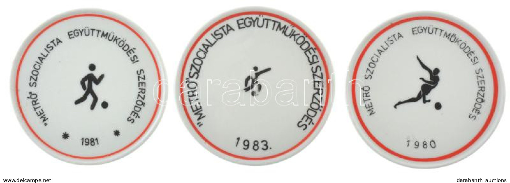 1980-1983. "Metró Szocialista Együttműködési Szerződés" Egyoldalas Hollóházi Porcelán Labdarúgó Díjérem (3xklf) (88mm) T - Non Classés