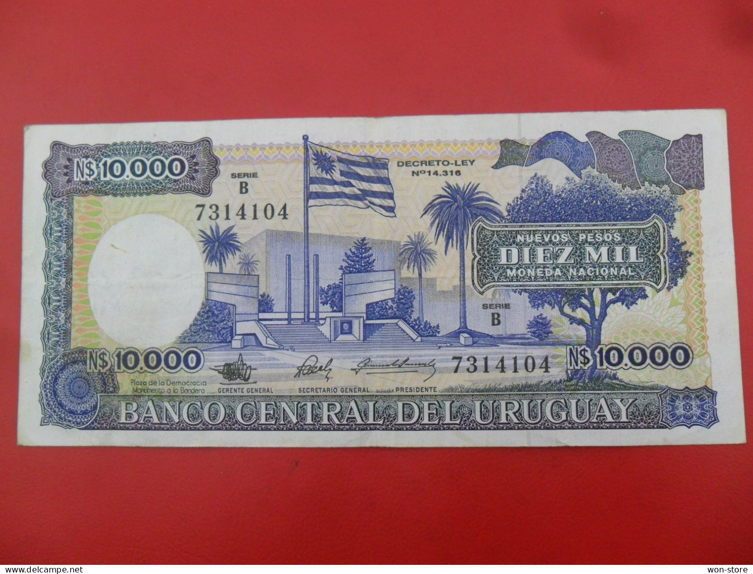 7676 - Uruguay 10000 Nuevos Pesos 1987 - P-67b.1 - Uruguay