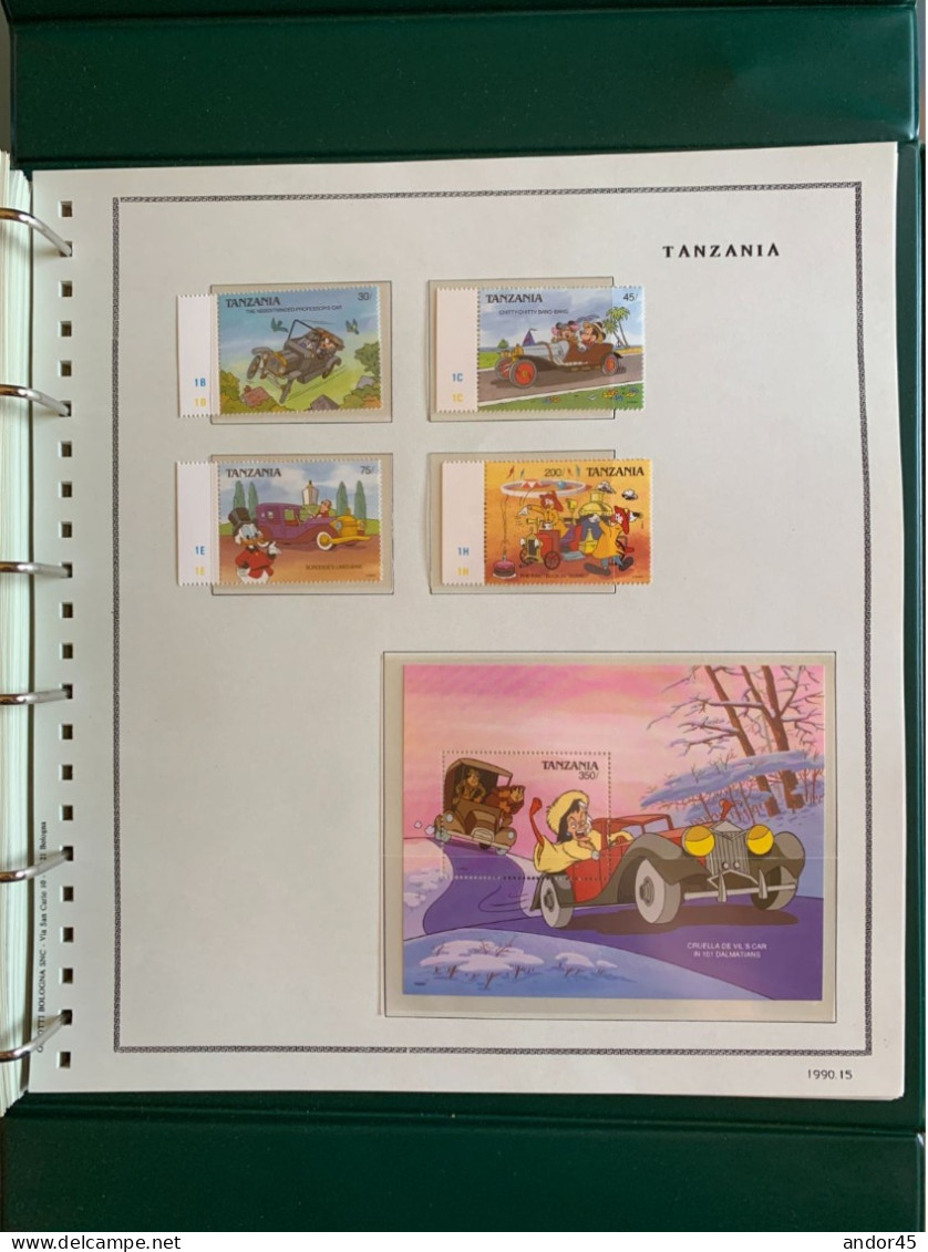 1990 ANNATA COMPLETA COLLEZIONE WALT DISNEY DA TUTTE LE PARTI DEL MONDO  MONTATA SU ALBUM CONTENENTE   FRANCOBOLLI SINGO