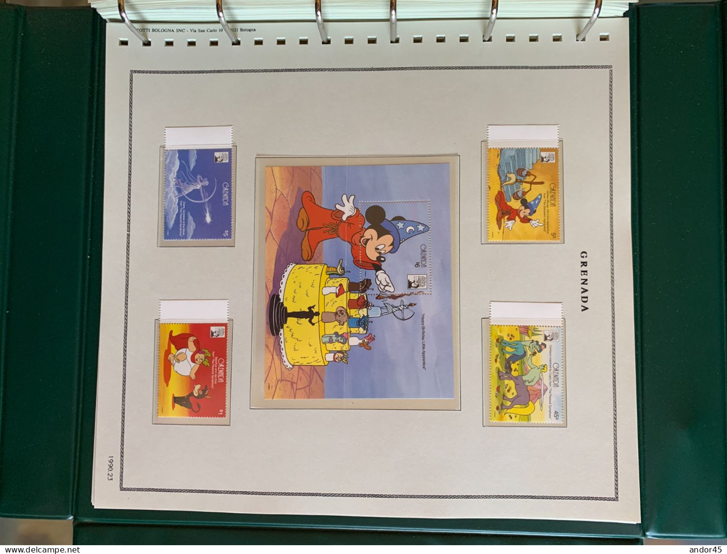 1990 ANNATA COMPLETA COLLEZIONE WALT DISNEY DA TUTTE LE PARTI DEL MONDO  MONTATA SU ALBUM CONTENENTE   FRANCOBOLLI SINGO