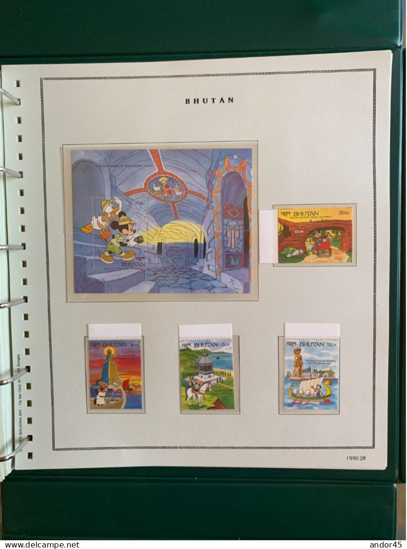 1990 ANNATA COMPLETA COLLEZIONE WALT DISNEY DA TUTTE LE PARTI DEL MONDO  MONTATA SU ALBUM CONTENENTE   FRANCOBOLLI SINGO