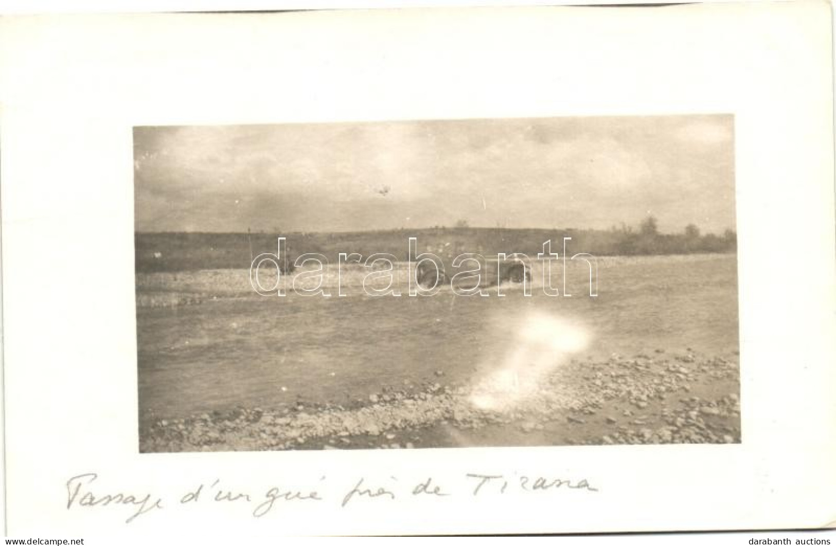 * T2 Tirana Region, Automobile, Photo - Ohne Zuordnung