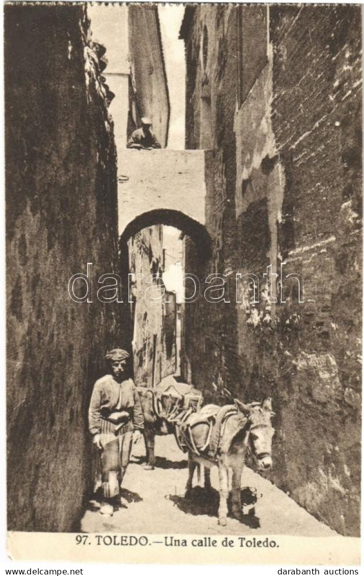 ** T2/T3 Toledo, Una Calle De Toledo / Street View (from Postcard Booklet) (EK) - Unclassified