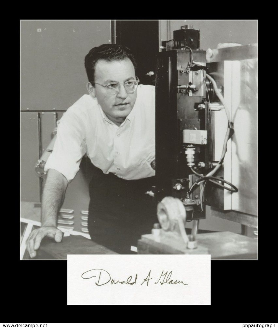 Donald A. Glaser (1926-2013) - Physicist - Signed Card + Photo - 90s - Nobel - Inventors & Scientists