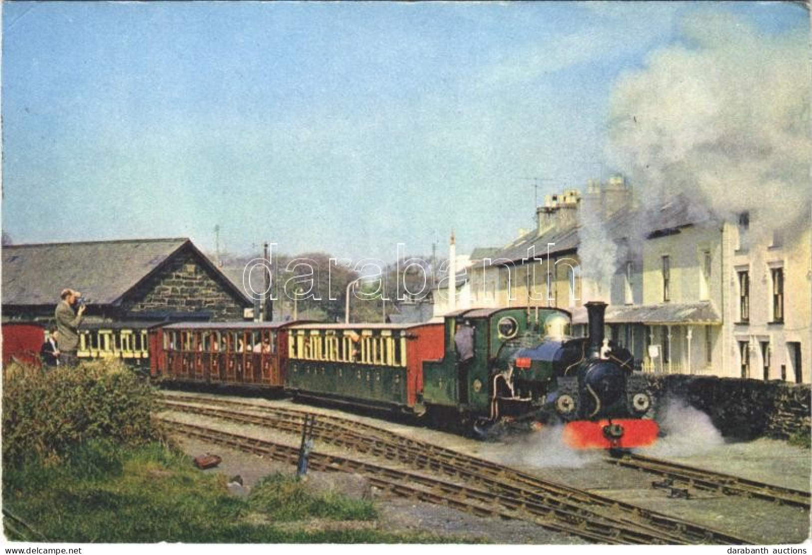 T2/T3 1968 A Ffestiniog Railway Train Leaving Harbour Station, Portmadoc, For Tan-y-Bwlch. Welsh Railway Station And Loc - Ohne Zuordnung