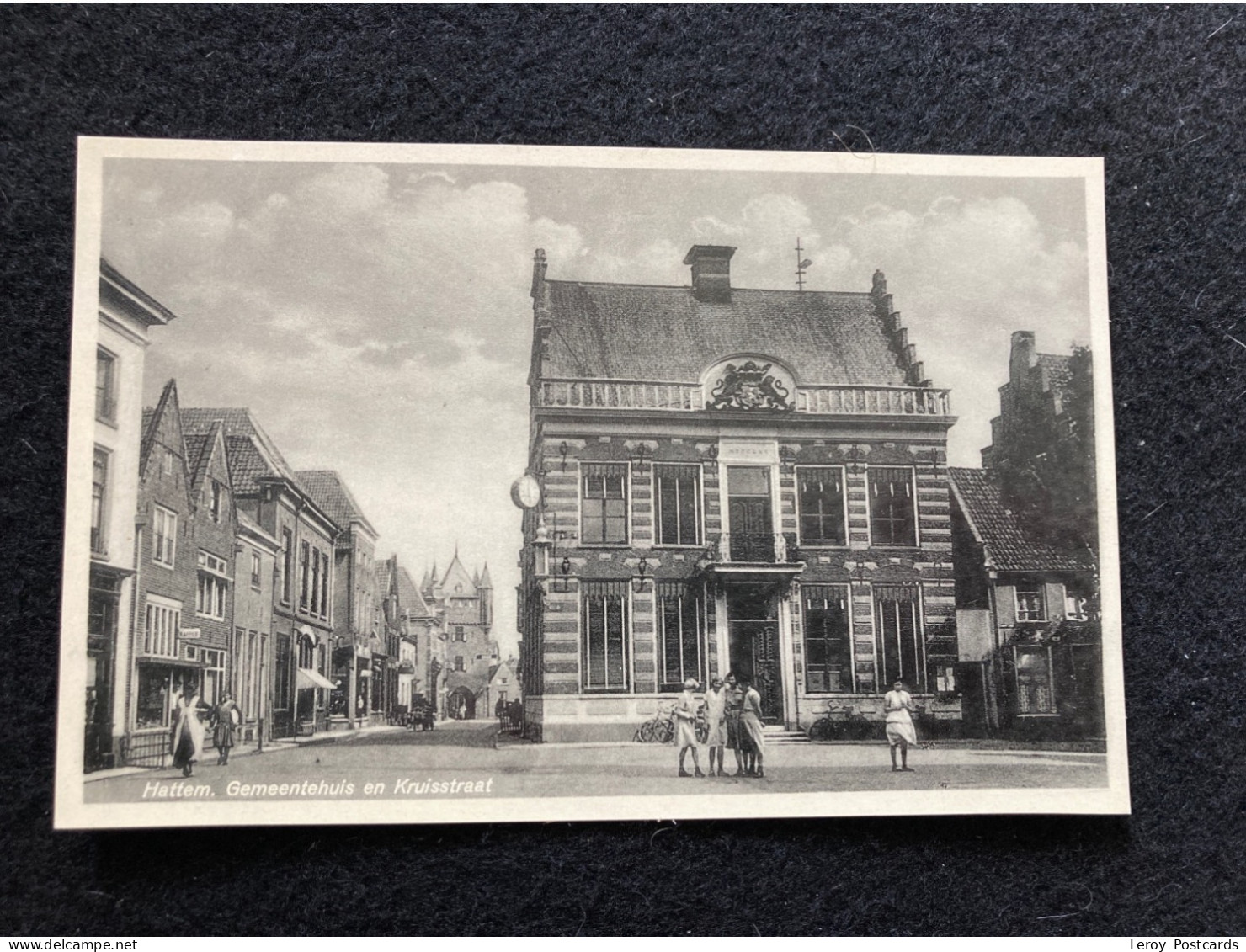 A132 Hattem Gemeentehuis En Kruisstraat 1944 - Hattem