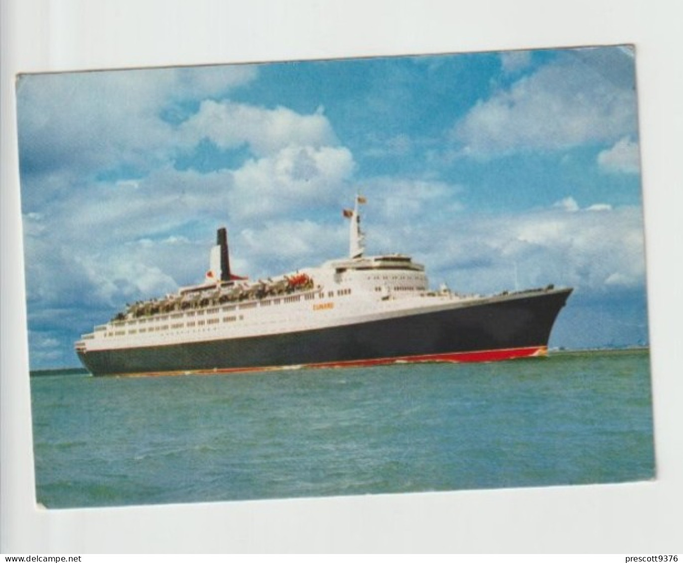 Cunard's Queen Elizbeth II  -   Unused Postcard   - UK24 - Arthur Dixon - Hovercrafts