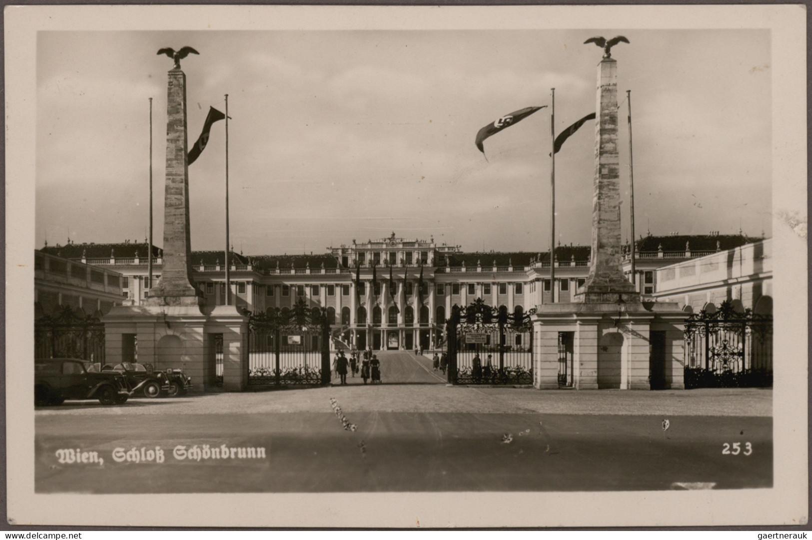 Nachlässe: 1890/1950 ca., enorme Ansichtskartensammlung in 24 Alben/Ordnern und
