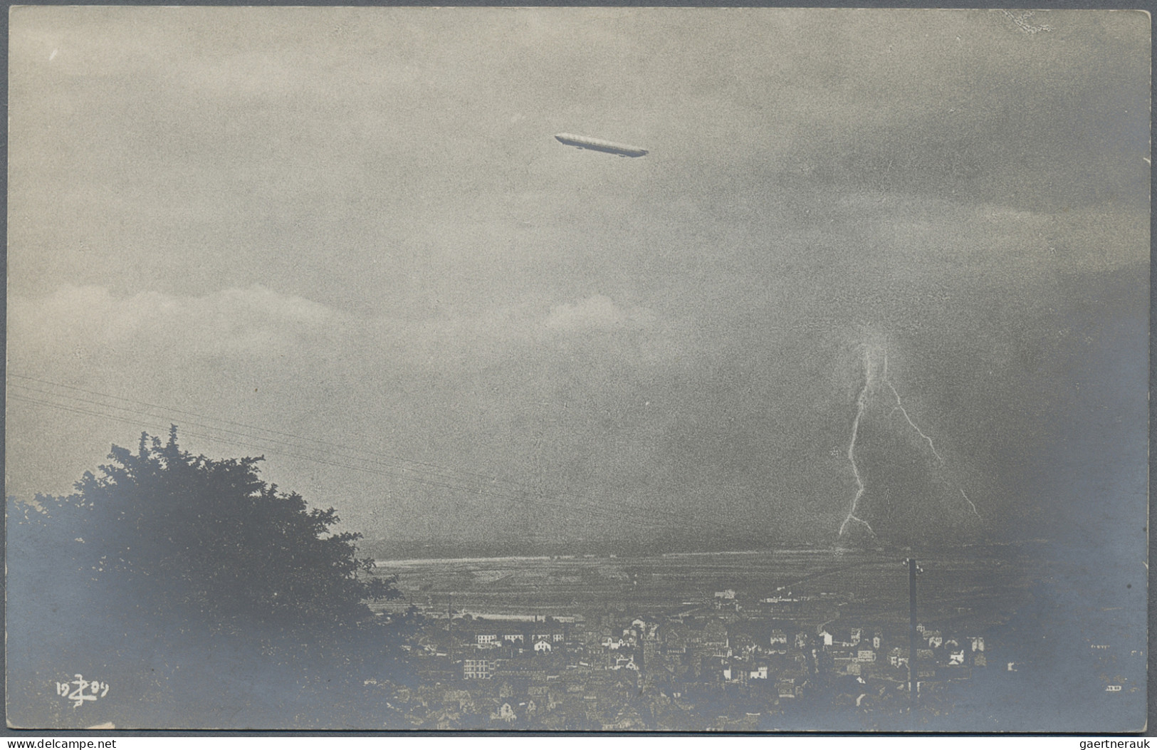 Ansichtskarten: Motive: ZEPPELIN: Ca 185 Zeppelin Postcards And A Few Photos, Wi - Andere & Zonder Classificatie