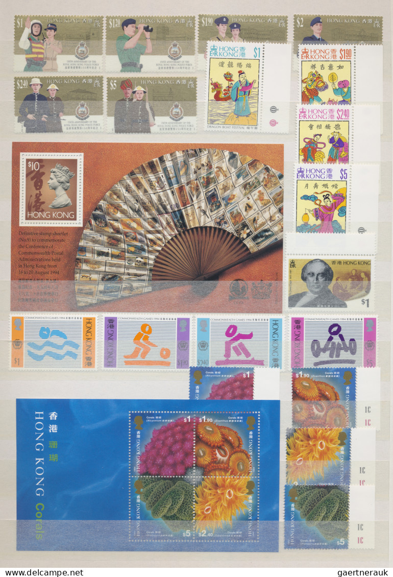 Hong Kong: 1946/2002, mint never hinged MNH collection with definitives from QEI