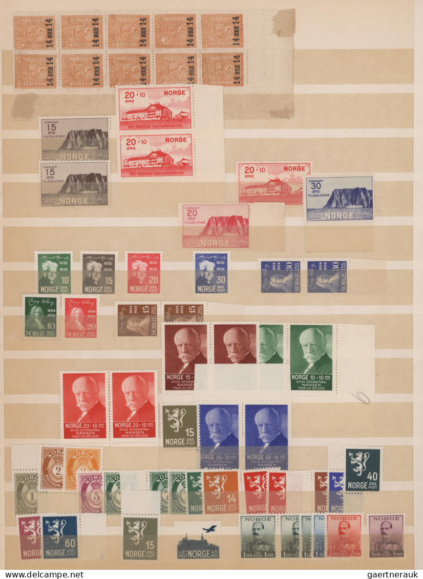 Norway: 1922/1964, Almost Exclusively MNH Collection/accumulation (only A Few St - Oblitérés