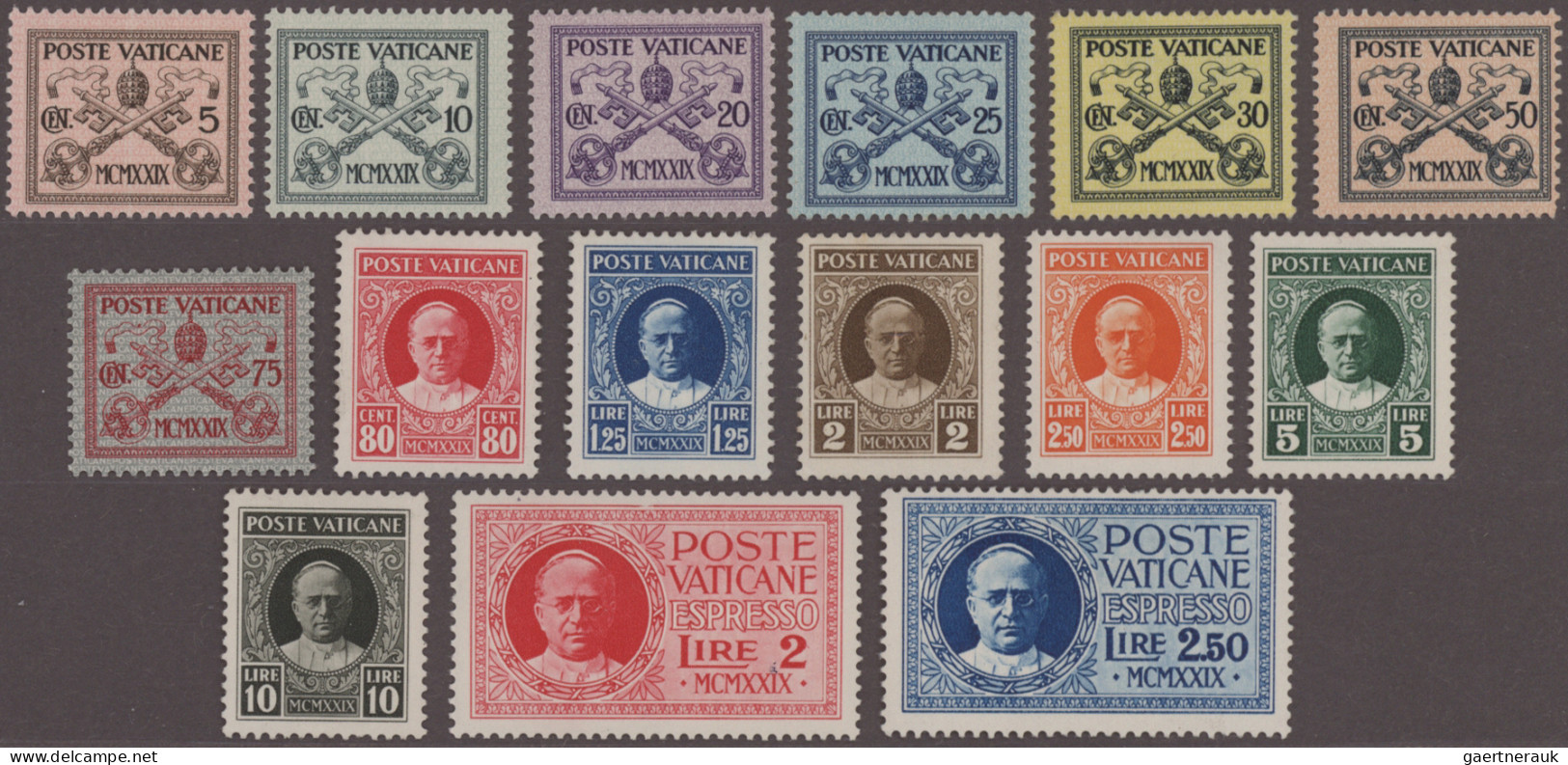 Vatican City: 1929/1935: First Issue Cpl. Set MNH, 1933 1l. To 2.75l. Used, And - Verzamelingen